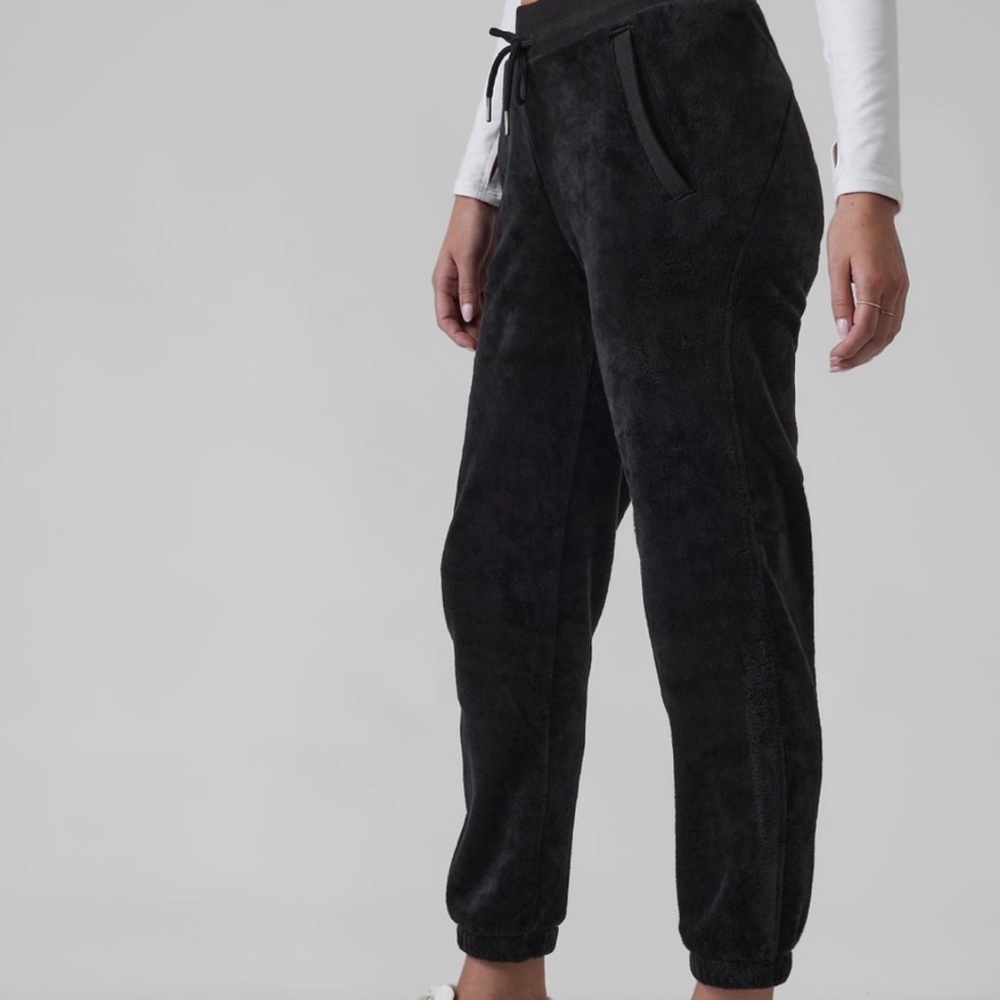 ATHLETA BLACK VELVET COZY KARMA RECOVERY JOGGER